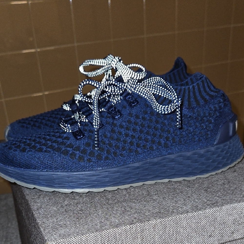NOBULL Navy Blue Athletic Shoes